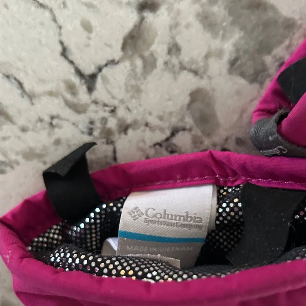 Columbia Fuchsia Insulated Gloves - Picture 4 of 4